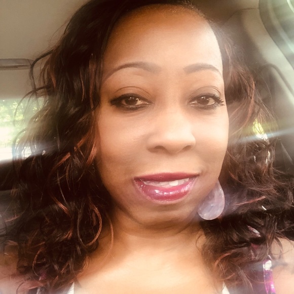 Meet your Posher, Regina - Picture 2 of 6